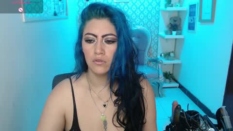Snapshot of scarleth_bluee chatting on 01-30-25, 03:11 Scarleth online show from 01-30-25, 03:11