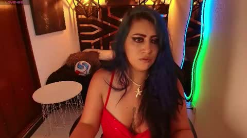 Snapshot of scarleth_bluee chatting on 06-25-26, 02:55 Scarleth online show from 06-25-26, 02:55