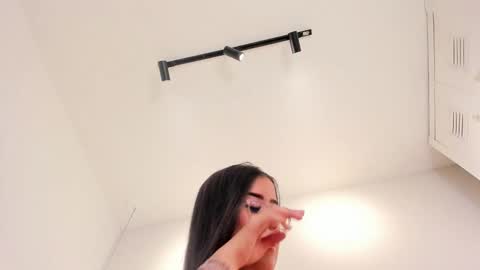 Snapshot of scarleth_fire chatting on 02-12-26, 12:33 Scarleth online show from 02-12-26, 12:33