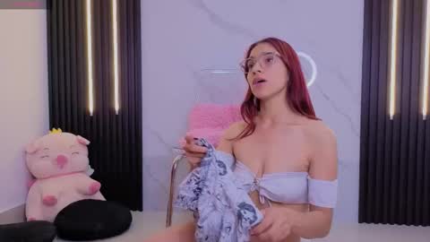 I am  Scarleth  Check mi profile online show from 09-13-25, 12:05