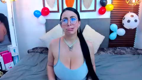 Snapshot of scarleth_swann chatting on 07-06-26, 03:47 scarleth online show from 07-06-26, 03:47