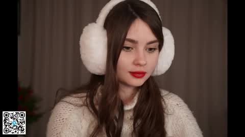 Scarlet online show from 12-21-25, 07:21