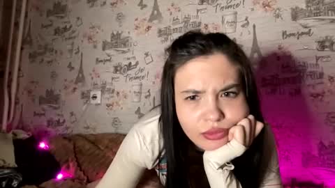 Snapshot of scarletpetal chatting on 02-05-25, 03:20 scarletpetal online show from 02-05-25, 03:20