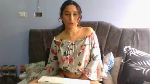 Snapshot of scarletscott_ chatting on 12-14-24, 01:59 Nataly online show from 12-14-24, 01:59