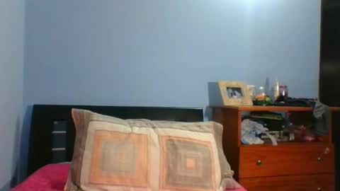 Snapshot of scarletscott_ chatting on 02-13-25, 03:07 Nataly online show from 02-13-25, 03:07