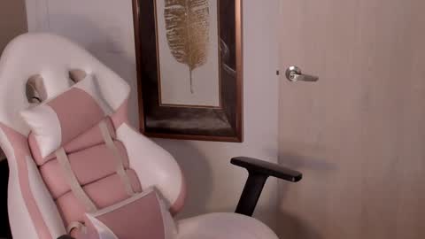 Snapshot of scarlett__baker11 chatting on 12-04-24, 11:13 juli online show from 12-04-24, 11:13