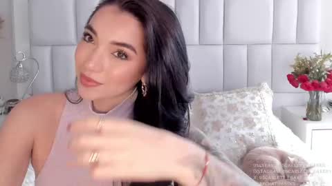 Snapshot of scarlett__baker11 chatting on 02-18-25, 06:15 juli online show from 02-18-25, 06:15