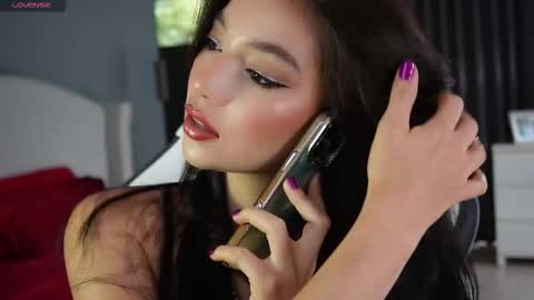 Snapshot of scarlett__baker11 chatting on 10-23-25, 09:35 juli online show from 10-23-25, 09:35