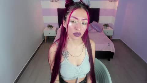 Scarlett online show from 11-20-25, 01:55