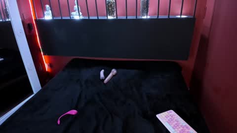 Snapshot of scarlett__fox__ chatting on 02-03-25, 02:34 SCARLETT FOX online show from 02-03-25, 02:34