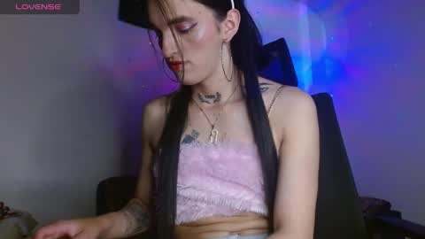 scarlet online show from 05-31-26, 01:25