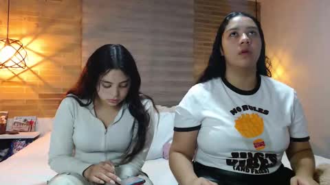Scarlett and Jazmin online show from 12-02-25, 08:41