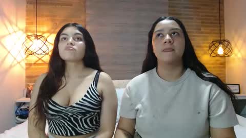 Scarlett and Jazmin online show from 12-05-25, 09:18