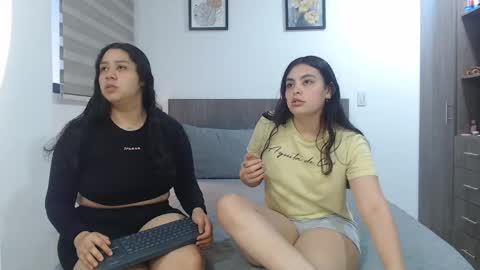 Scarlett and Jazmin online show from 04-27-26, 10:57