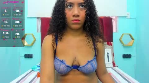 Snapshot of scarlett_fox20 chatting on 04-21-26, 11:27 scarlett_fox20 online show from 04-21-26, 11:27