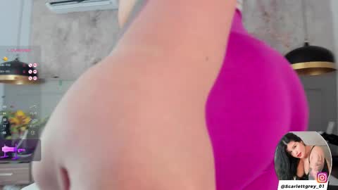 Snapshot of scarlett_grey_1 chatting on 02-13-25, 04:54 Scarlett online show from 02-13-25, 04:54