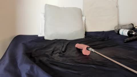 Snapshot of scarlett_grey_1 chatting on 10-31-25, 09:32 Scarlett online show from 10-31-25, 09:32