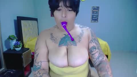 Snapshot of scarlett_keaty chatting on 02-14-26, 03:03 scarlett online show from 02-14-26, 03:03
