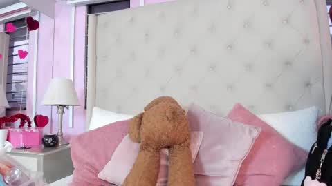 Snapshot of scarlett_leblanc_ chatting on 03-02-26, 11:39 scarlett_leblanc_ online show from 03-02-26, 11:39