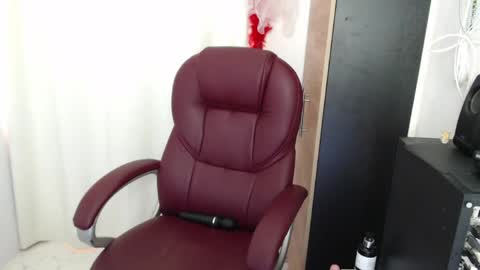 Snapshot of scarlett_mill chatting on 05-30-26, 06:05 scarlett_mill online show from 05-30-26, 06:05