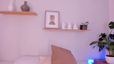 Snapshot of scarlett_morgan_ chatting on 01-28-25, 10:12 Scarlett Morgan online show from 01-28-25, 10:12