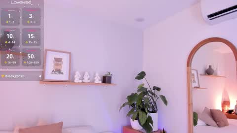 Snapshot of scarlett_morgan_ chatting on 02-11-25, 08:10 Scarlett Morgan online show from 02-11-25, 08:10