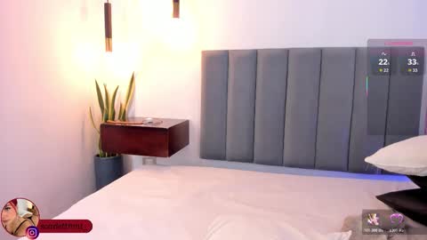 Snapshot of scarlett_morgan_ chatting on 10-29-25, 08:21 Scarlett Morgan online show from 10-29-25, 08:21