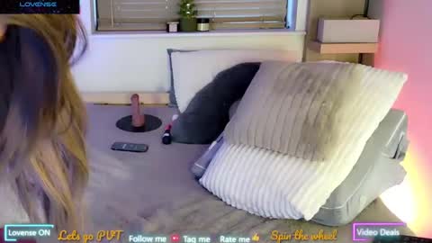 Scarlett Paisleyy online show from 02-10-25, 02:05