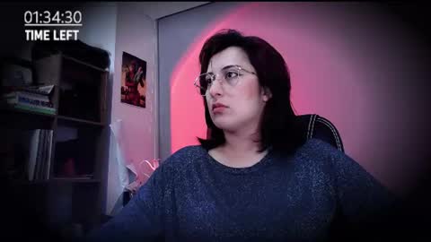 Snapshot of scarlett_sen chatting on 07-06-26, 03:03 Mistress Scarlett online show from 07-06-26, 03:03