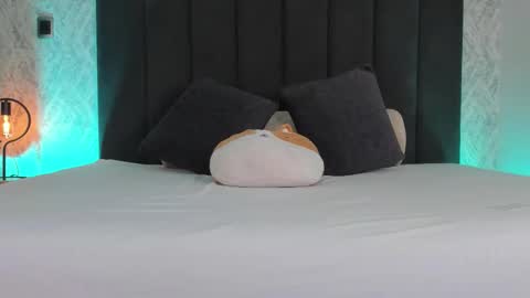 Scarlett online show from 03-25-26, 05:13