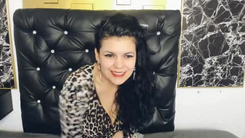 Snapshot of scarlett_w0lf chatting on 01-22-25, 04:12 Scarlett online show from 01-22-25, 04:12