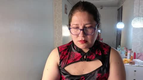 scarlett_widow online show from 04-17-26, 02:36