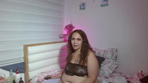 scarlettbooty online show from 10-23-25, 02:22