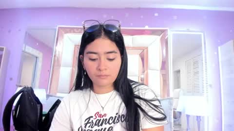Snapshot of scarlette_15 chatting on 06-12-26, 03:27 Scarlette online show from 06-12-26, 03:27