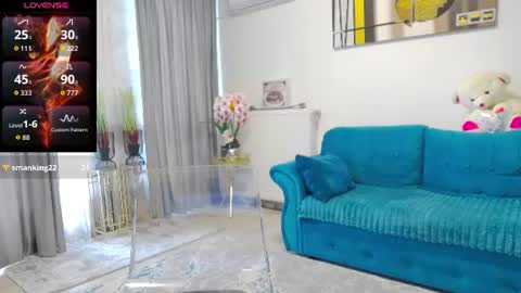 Snapshot of scarlettemptations chatting on 07-09-26, 05:44 Scarlett online show from 07-09-26, 05:44