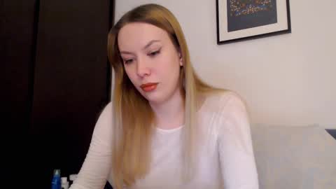 Snapshot of scarlettford chatting on 01-08-26, 07:05 Scarlett online show from 01-08-26, 07:05