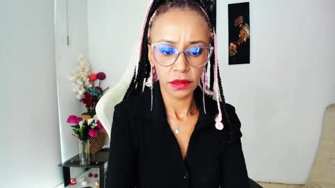 Scarlett online show from 02-08-25, 09:04