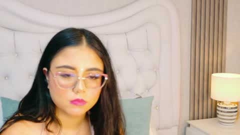 Scarlett Petrova online show from 04-15-26, 12:56