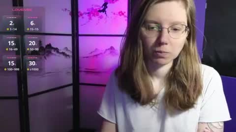 Snapshot of scarlettsrose chatting on 06-15-26, 08:27 Scarlett online show from 06-15-26, 08:27