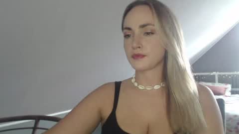 ScarlettxBlonde online show from 07-15-26, 03:17