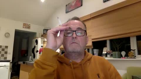 Snapshot of scbiggersballs chatting on 05-03-26, 09:21 scbiggersballs online show from 05-03-26, 09:21