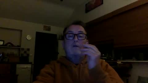 Snapshot of scbiggersballs chatting on 06-08-26, 11:16 scbiggersballs online show from 06-08-26, 11:16