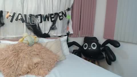 SCARLET online show from 10-28-25, 05:33