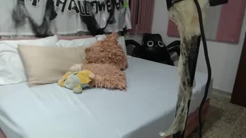 SCARLET online show from 10-31-25, 10:27