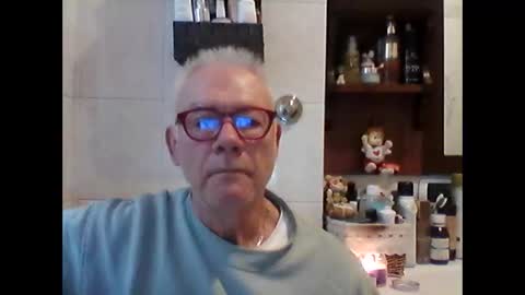 Snapshot of schizzodoro chatting on 11-09-25, 06:01 schizzodoro online show from 11-09-25, 06:01