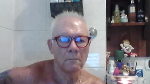 Snapshot of schizzodoro chatting on 07-17-26, 03:46 schizzodoro online show from 07-17-26, 03:46
