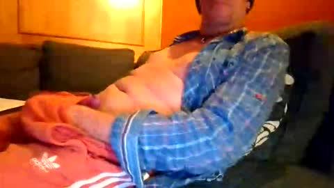 schmuhbaer1 online show from 12-03-25, 02:19