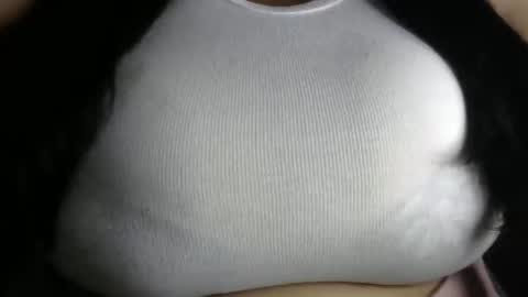 mai latina online show from 10-24-25, 12:01