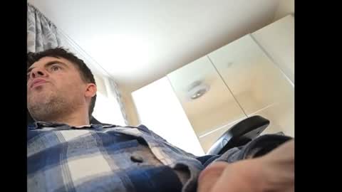 schosch01 online show from 02-07-25, 01:53