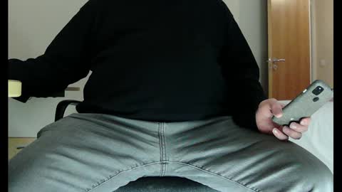 Snapshot of schwanz2023 chatting on 03-02-25, 08:07 Mick online show from 03-02-25, 08:07